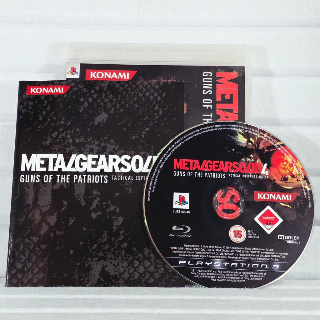Metal Gear Solid 4 disc and case